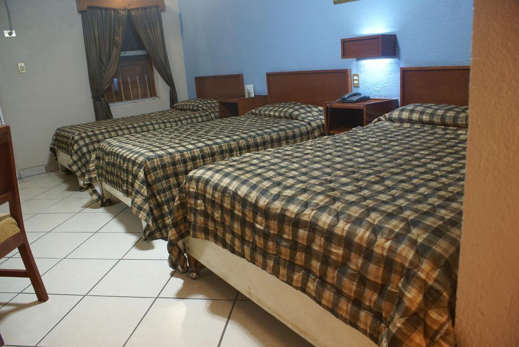 Hotel De Mexico Matamoros  Oda fotoğraf